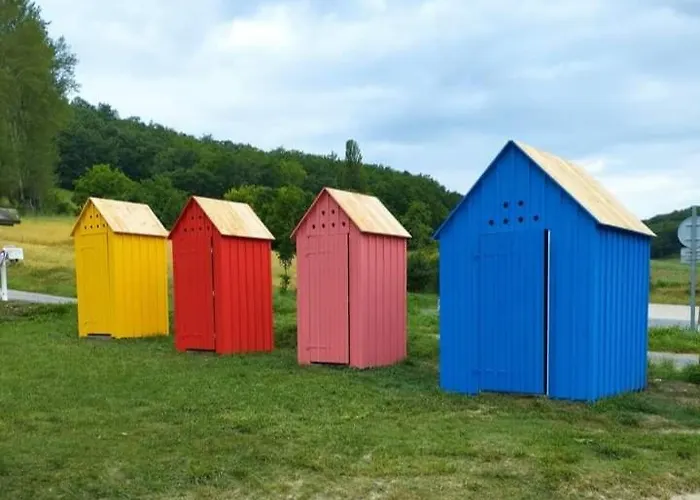 Апартаменты L'edredon De Josephine Montcuq