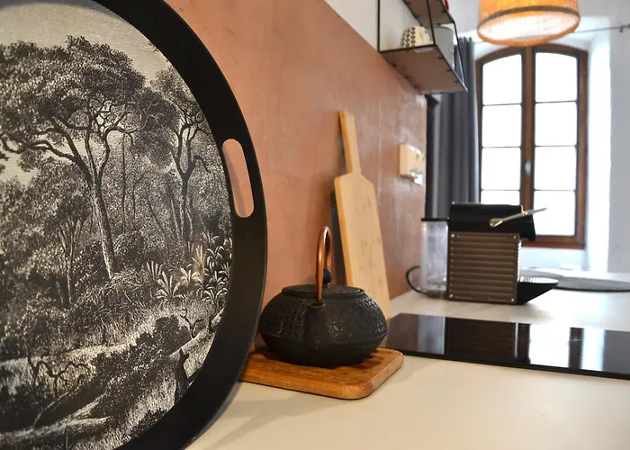 Апартаменты L'edredon De Josephine Montcuq